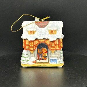 Vintage 2002 MJ Hummel Goebel "Photography Studio" Porcelain Figurine Ornament